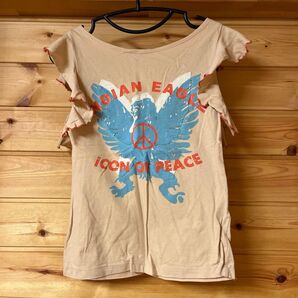 値下げ!COMPAGNIA ITALIANA サイズS ベージュ インディアンイーグル柄 ピースマーク フリル一分袖 Tシャツ