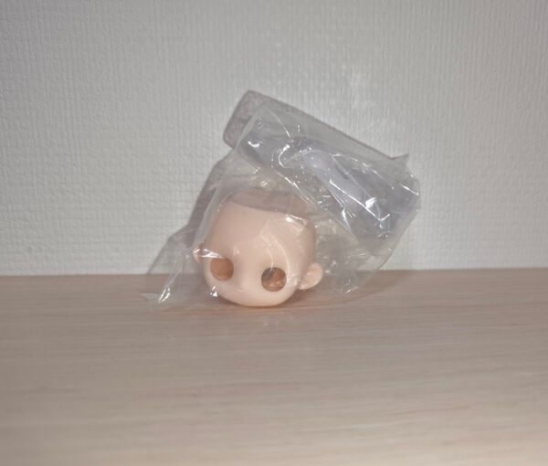 SIMONTOYS ににちゃん ノーメイクフェイスパーツ+アイパーツ1個