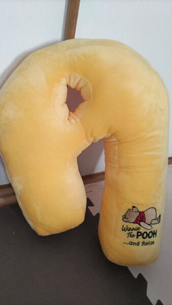 クッション未使用 プーさん 横向き枕