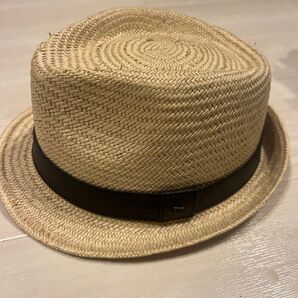 ニューエラのハットです。