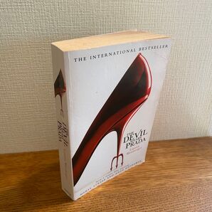 映画 プラダを着た悪魔 洋書 洋画 アンハサウェイ グッズ 本