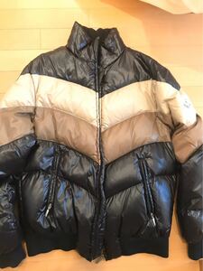 ダウンジャケット MONCLER カメルーン