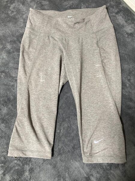 Nike ナイキ レギンス パンツ グレー