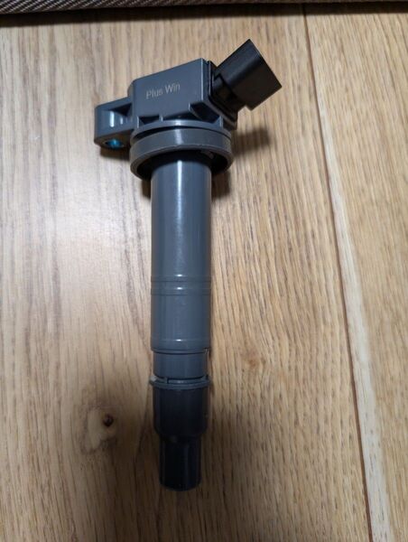 トヨタ イグニッションコイル ヴィッツ ノア ヴォクシーエスティマオーパ 1本品番 90919-02247 90919-02248