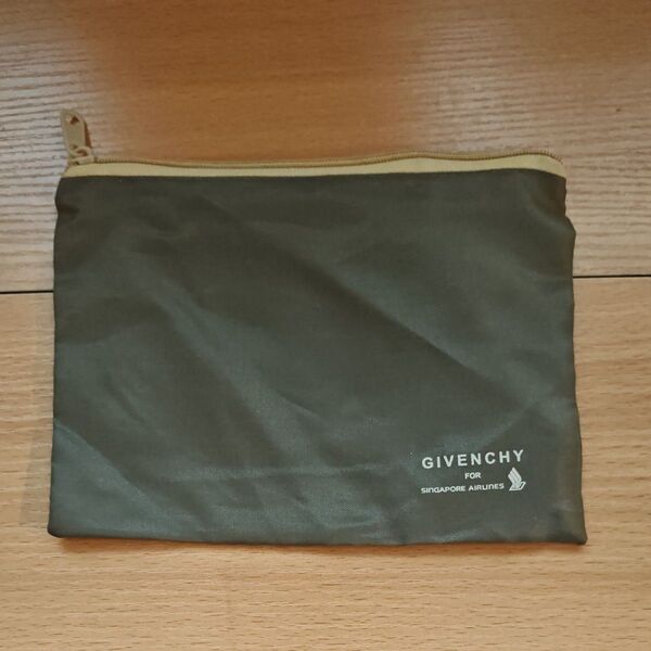 シンガポール航空 GIVENBHY ポーチ