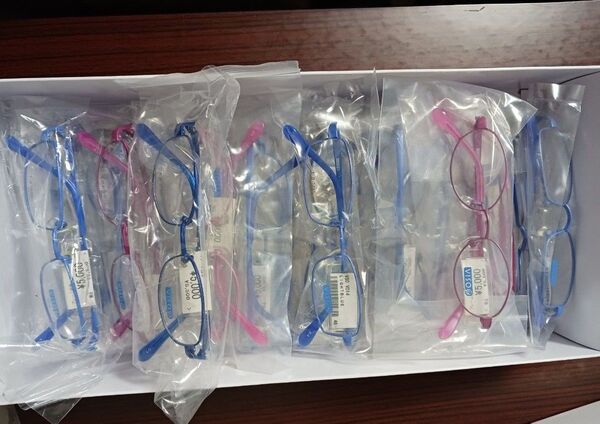 20個メガネ viso 子供用メガネフレーム チタン