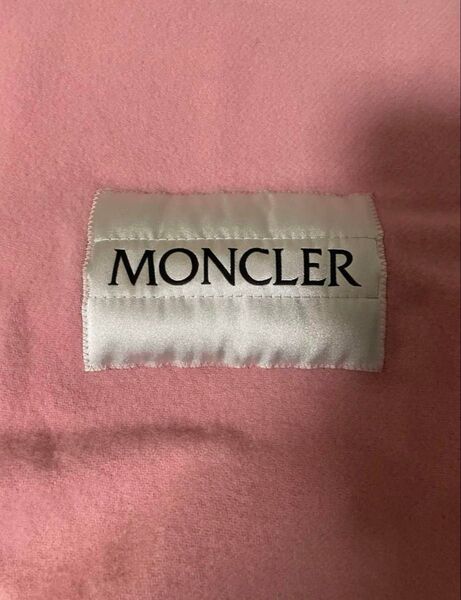 【未使用美品】モンクレール マフラー