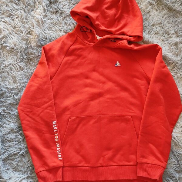 le coq sportif オレンジフードつきパーカー