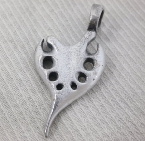 BICO AUSTRALIA* design Heart pendant top silver *biko Australia Old Surf heart motif accessory 