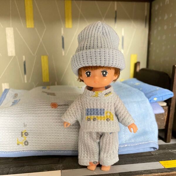 R2503 ミキちゃんマキちゃんフレンド りくくん パジャマ トラック柄