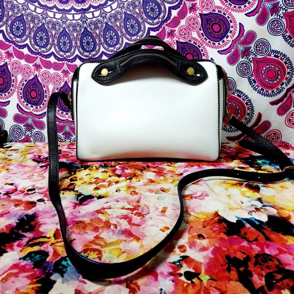 charles & keith ハンドバッグ