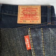 Levi's リーバイス 552 OL552-0002 07年 ローライズ レギュラー ストレート デニム パンツ ジーンズ W29 L32 ユーズド加工_画像9