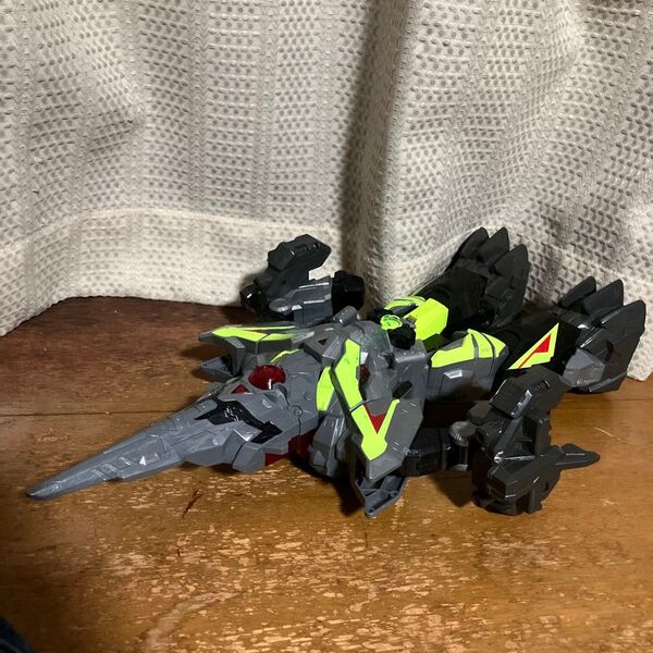 ブレイキングマンモス 仮面ライダー ゼロワン