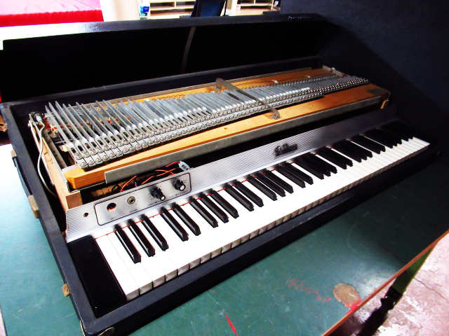 Yahoo!オークション -「fender rhodes」の落札相場・落札価格