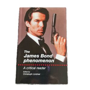 洋書 The James Bond phenomenon