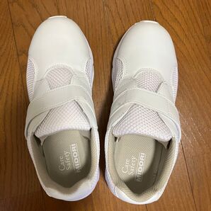 ミドリ安全 ケアセフティ ホワイト マジックタイプ 24.0cm CSS-215-W-24.0 (64-8055-55)