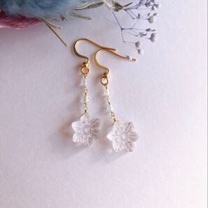水晶、トパーズピアス