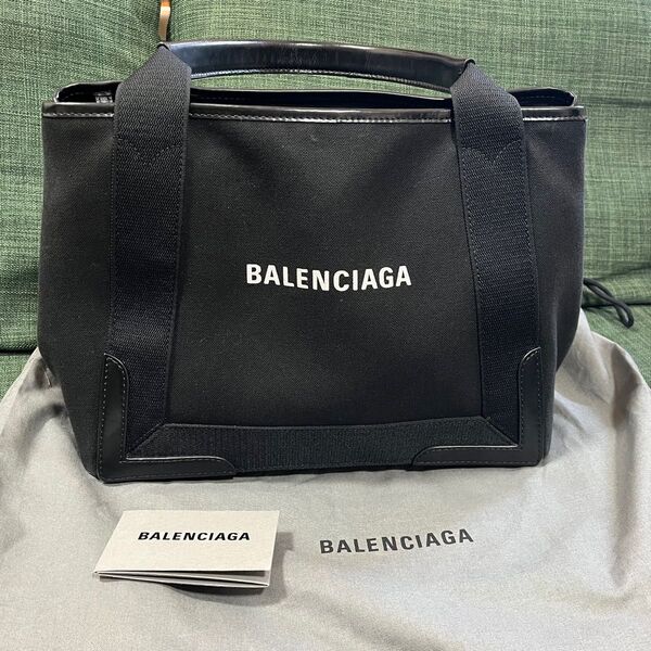 BALENCIAGA ネイビーカバスS