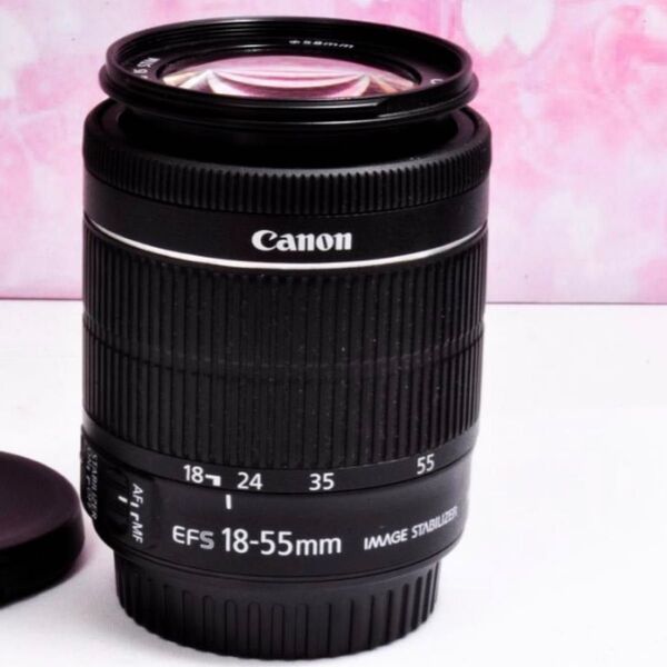 ★美品★キヤノン 手ブレ補正付きレンズ EF-S 18-55mm IS STM