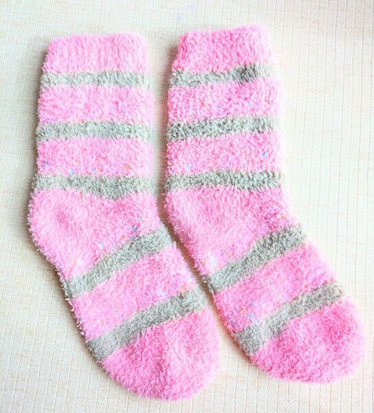 フリース ピンク グレー ボーダー ソックス あたたかい モコモコ 冬 防寒 ルームソックス 靴下 もこもこ靴下 冷え対策