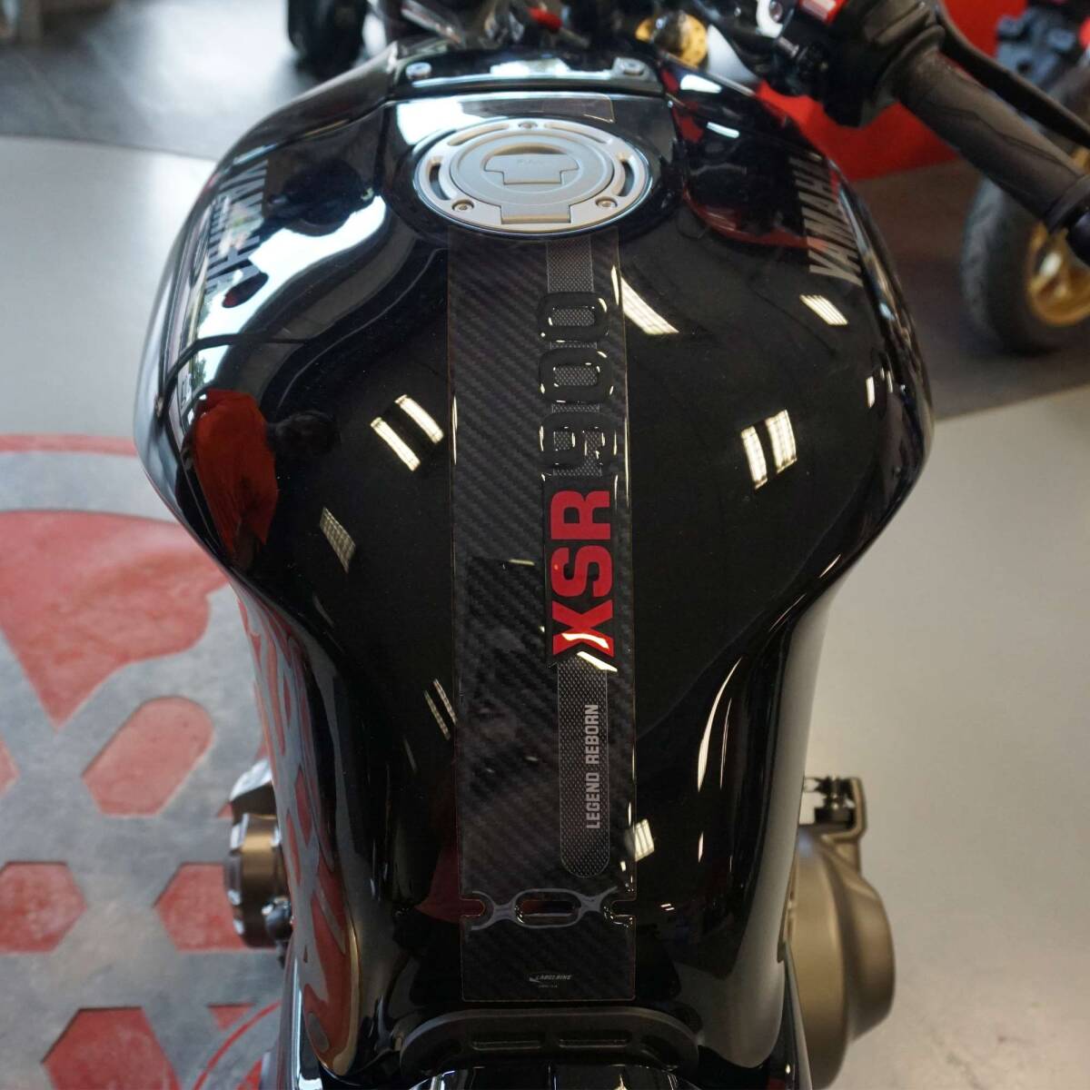 Yahoo!オークション -「xsr900 タンク」(タンク) (パーツ)の落札 Yahoo!オークション -「xsr900 タンク」(タンク) (パーツ)の落札