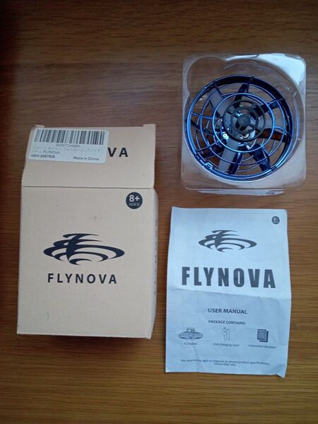 flynova ufo飛行ジャイロ 充電式 箱・ケーブル・取扱説明書付属