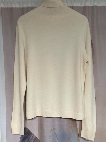 カシミヤ100 ニット UNIQLO タートルネック