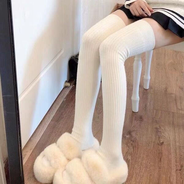 ニーハイソックス丈 セクシー 無地 ホワイト 秋冬 暖かい かわいい オシャレ 韓国 冬 もこもこ ソックス 靴下 白