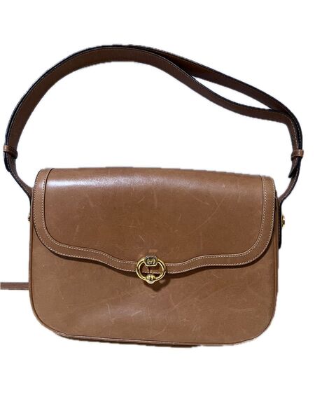 GUCCI ショルダーバッグ レザー ゴールド金具 肩掛け ヴィンテージ アンティーク