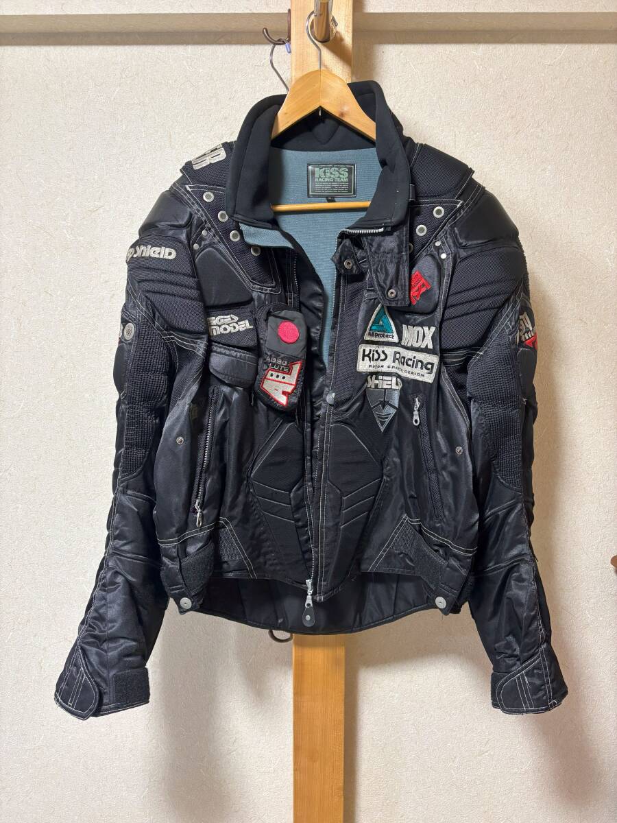 Yahoo!オークション -「kiss」(ジャケット) (バイクウエア、装備 Yahoo!オークション -「kiss」(ジャケット) (バイクウエア、装備