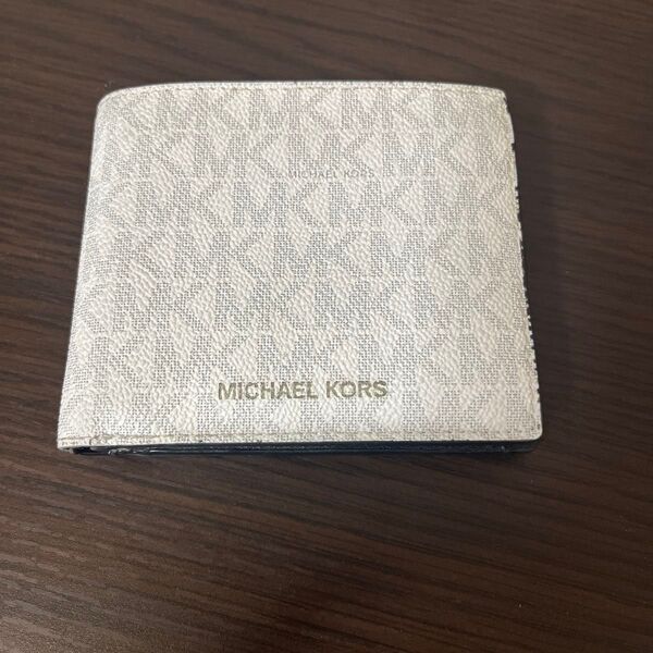 二つ折り財布 MICHEAL KORS