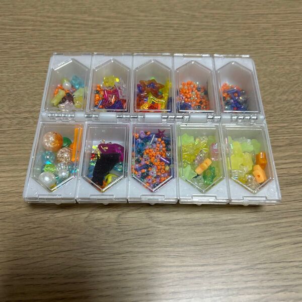 カラフルビーズセット 10種類