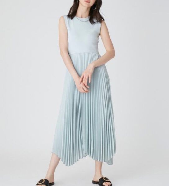【新品・未使用】Mila Owen ランダムヘムプリーツドッキングワンピース