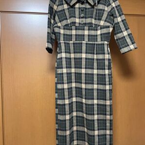 カトリーヌワンピ CINEMATIQ ベージュ M 元鈴木さん pinupclosetMサイズ一度試着したのみ