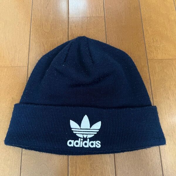 adidas ネイビー ニット帽 ビーニー