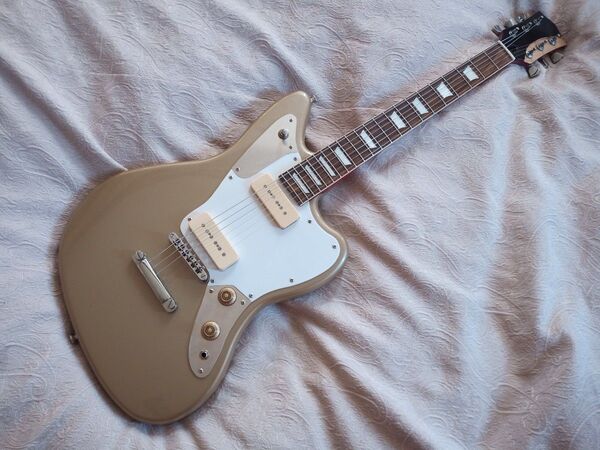 スクワイヤ ジャガー squier jaguar