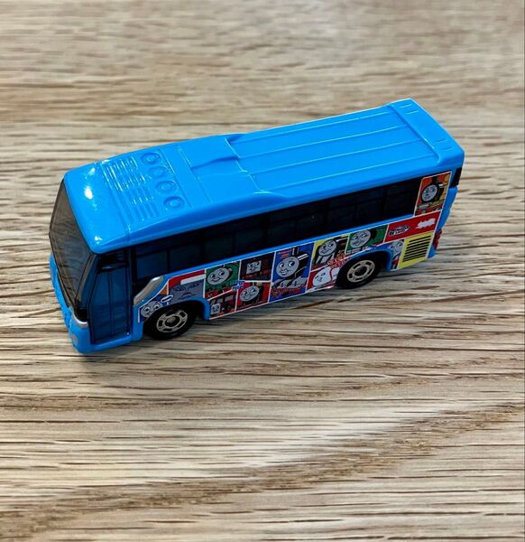 トミカ☆機関車トーマス バス