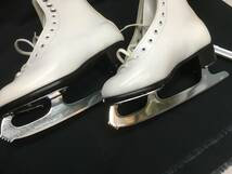 スケート靴　1★MARU-M　フィギュアスケート 靴　 ホワイト/白　23cm　アイススケート　未使用品　スケーティングシューズ_画像9