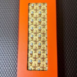 【新品未使用】HERMES/エルメス レギュラータイ イエロー 鉢植え花柄 ピュアシルク BOX付き