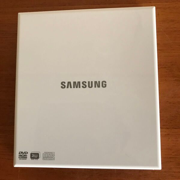 SAMSUNG 外付DVD WriterポータブルドライブSE-S084