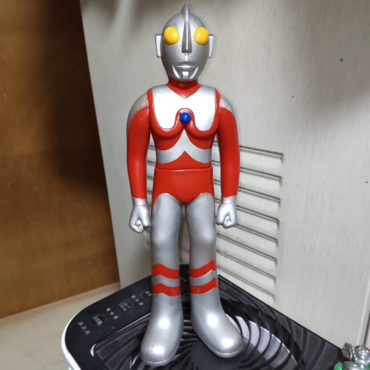Yahoo!オークション -「ウルトラマン80 キングザウルス Yahoo!オークション -「ウルトラマン80 キングザウルス