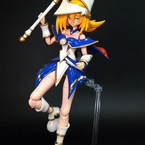 クロスフレーム・ガール ブラック・マジシャン・ガール