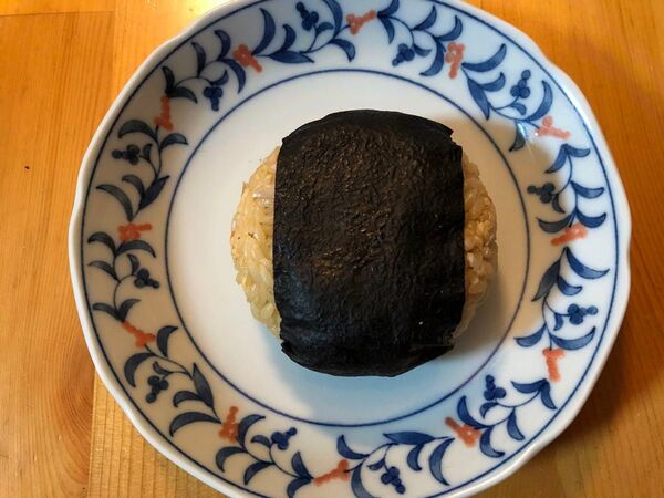 送料無料 食品サンプル おにぎり 鶏五目 鶏ごもく 新品 本物と同じサイズ、重さ