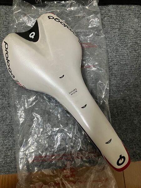 prologo サドル サイズ134mm