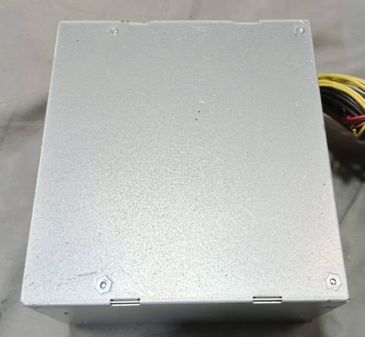 2025年最新】Yahoo!オークション -600w 電源の中古品・新品・未 2025年最新】Yahoo!オークション -600w 電源の中古品・新品・未