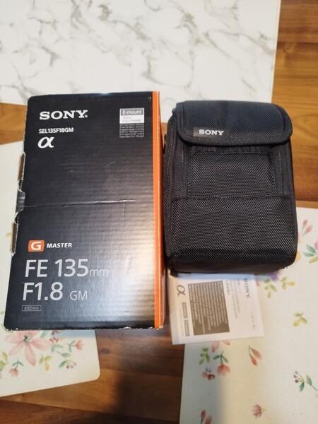 SONY FE 135mm F1.8 GM SEL135F18GMソニー 元箱 マニュアル ケース 、レンズなし