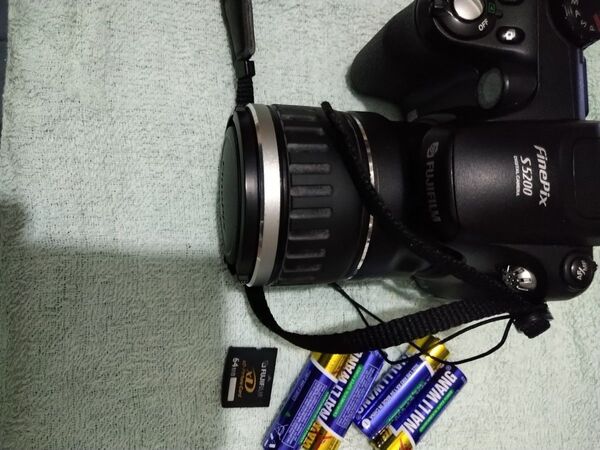 FUJIFILM finePIX s5200