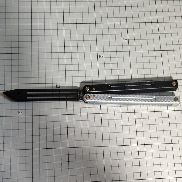【新品】 Squid Industries Squidtrainer V4 クローン