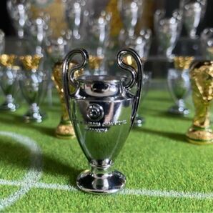 チャンピオンズリーグ トロフィー ミニチュア サッカー 記念品