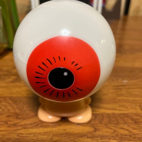プレゼント企画 ゲゲゲの鬼太郎 目玉親父フィギュア(電気が点きます)